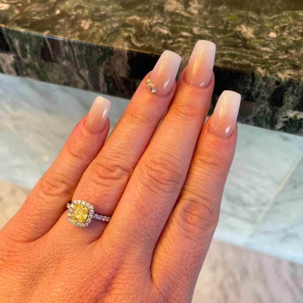 GIA 3.01 CT CANARY DIAMOND 14K WHITE GOLD BRIDAL AND ANNIVERSARY RING SET - Picture 9 of 12